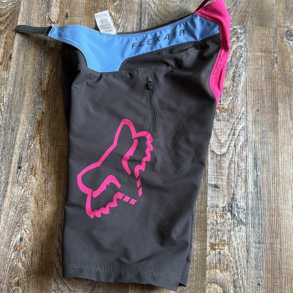 Fox Racing | Flexair Mountain Biking Shorts - Picture 5 of 13